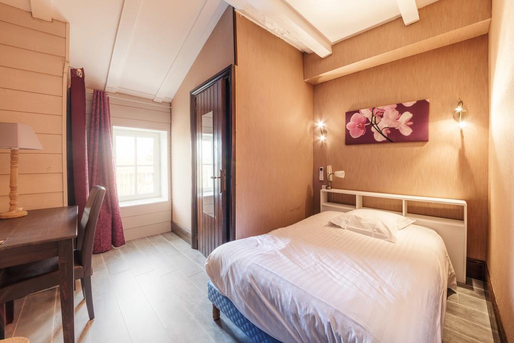 Hotel Logis Domaine Du Prieure Tonnay-Boutonne Exterior foto