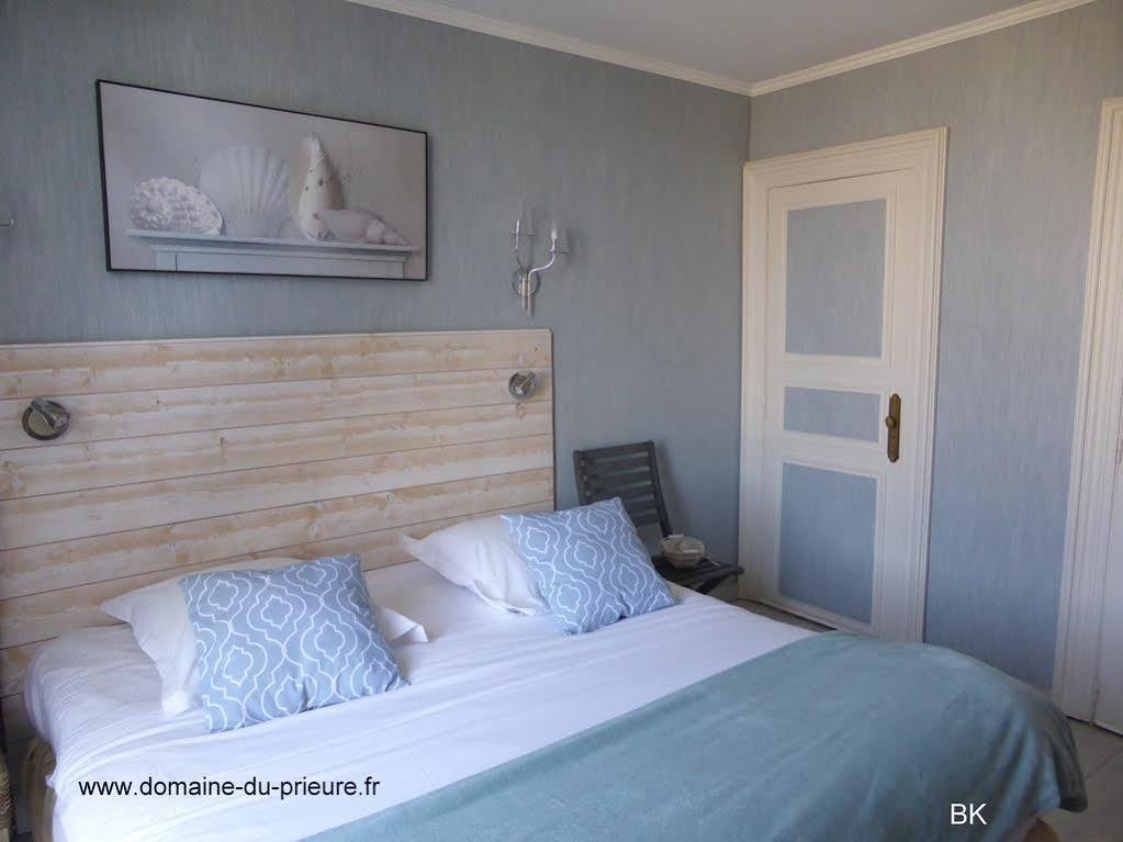Hotel Logis Domaine Du Prieure Tonnay-Boutonne Exterior foto