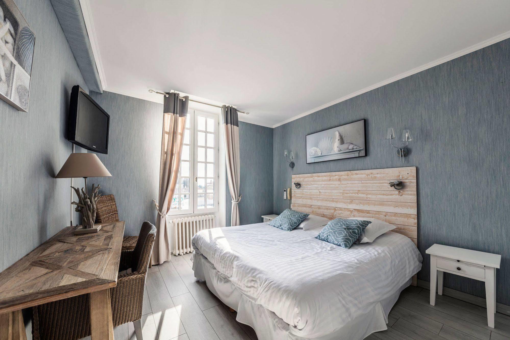 Hotel Logis Domaine Du Prieure Tonnay-Boutonne Exterior foto