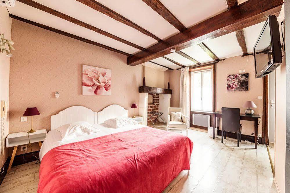 Hotel Logis Domaine Du Prieure Tonnay-Boutonne Exterior foto